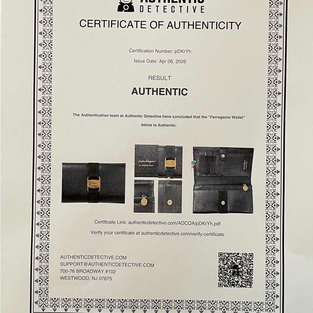Salvatore Ferragamo Vara Bow Continental Wallet Retail $899.00 with COA - Picture 8 of 9